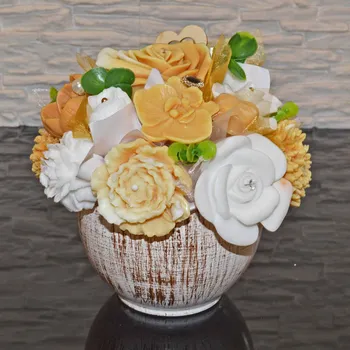 umělá květina Mýdlová kytice v keramickém květináči - zlatá, bílá