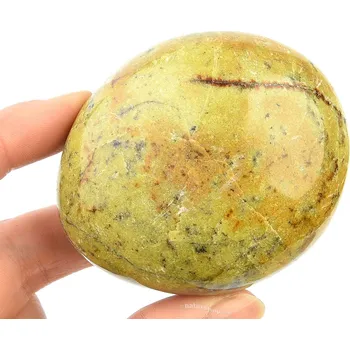 Přírodní kámen Zelený opál z Madagaskaru 175g