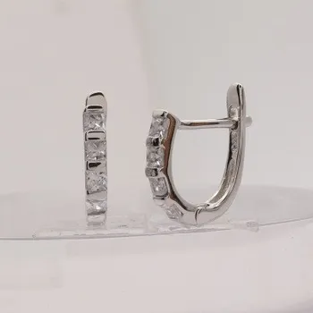 Náušnice Stříbrné náušnice s klasickým zapínáním