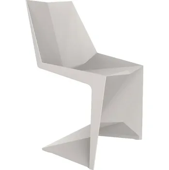 Jídelní židlička VONDOM Béžová plastová dětská jídelní židle VOXEL MINI