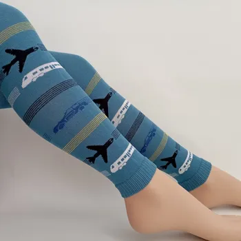 České legíny kamaše punčocháče bez ťapek TREPON CESTOVATEL petrolejová modrá s dopravními prostředky velikost oblečení - děti: 98/104