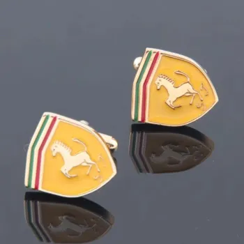 Manžetový knoflíček Manžetové knoflíčky s motivem Ferrari Zlatá