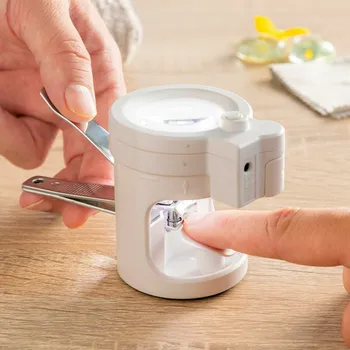 Kleštičky na nehty s lupou, LED světlem a pilníkem Clail InnovaGoods