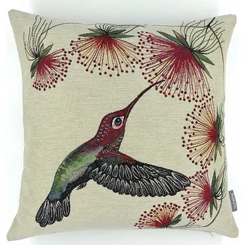 Dekorativní polštářek BYTEMA Gobelínový povlak na polštář KOLIBŘÍK ČERVENÝ KVĚT 45 x 45 cm