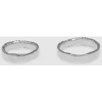 Prsten Eliška Lhotská Jewellery NEW ARCHEOLOGY Stříbrné snubní prsteny se strukturou na hraně Ag 925/1000