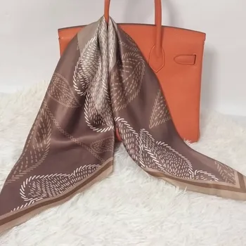 Šátek HEDVÁBNÝ SVĚT Velké květy béžová