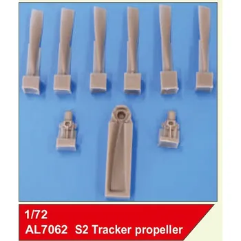 Plastikový model Plusmodel 1/72 S2 Tracker propeller