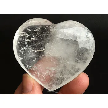 Přírodní kámen Křišťál srdce z Brazílie 95g