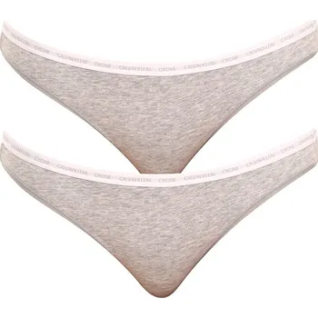 Kalhotky 2PACK dámské kalhotky CK ONE šedé (QD3789E-8HT) XS QD3789E-8HT Možnost vrácení zboží ZDARMA do 120 dnů!