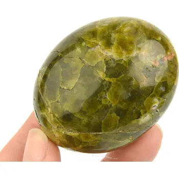 Přírodní kámen Zelený opál z Madagaskaru 118g