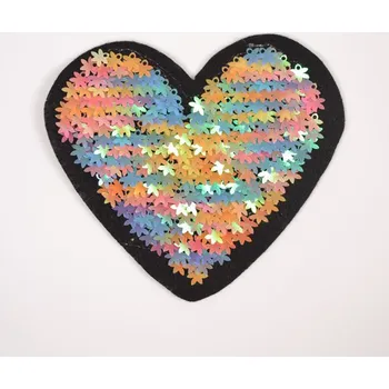 Nažehlovačka flitrové srdce barevné