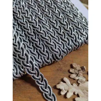 Krajka Leonský prýmek copánky černo stříbrný