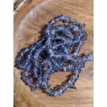 Korálek Korálky zlomky na silonu, délka 85-90 cm barva šedá