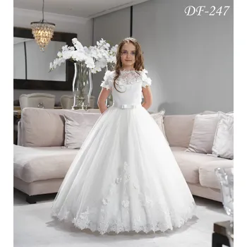 Dívčí šaty Luxusní dívčí šaty pro družičku DF-247 Barva: ivory, Vybraná velikost: velikost 158