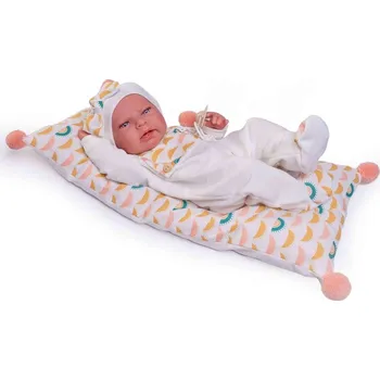 Panenka Miminko holčička Lea na peřince se sluníčky od firmy Antonio Juan ze Španělska (Recién Nacida Lea con cojín de soles)