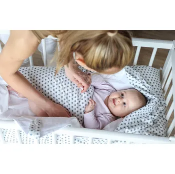 Zavinovačka Eva Kiedroňová SET 4v1 - Maxi Dráček - Bílý s šedými hvězdičkami + Zdarma webinář - Mít peřinku není všechno