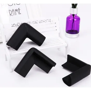 Dětská zábrana Ochrana rohů Weikang vel. S černá 4 ks