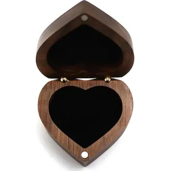 Dárková krabička Olivie Dřevěná krabička SRDCE OŘECH 7533