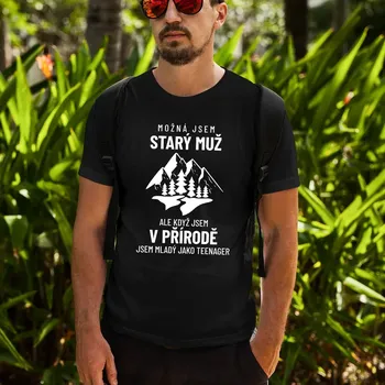 Žertovný předmět Možná jsem starý muž - v přírodě - pánské tričko s potiskem