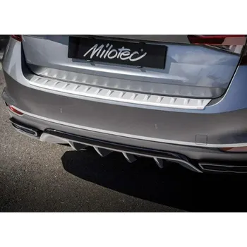 Auto-moto Milotec práh pátých dveří s výstupky pro Škoda Fabia IV, r.v. 2021- stříbrný matný