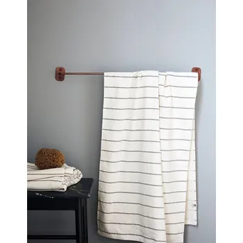 Věšák House Doctor Věšák na ručníky Pati 60 x 6 cm