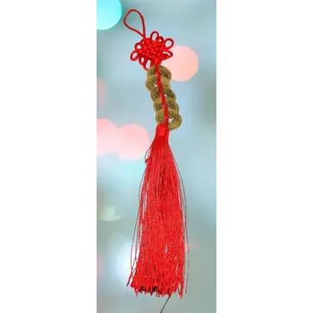 Červený ochranný ověs s mincemi – ochranný feng shui ověs pro hojnost