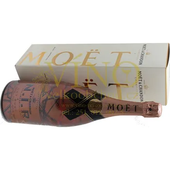 Akce ihned Champagne Moët & Chandon Rosé polosuché 0,75 l Emoji Sleeve svítící (karton)