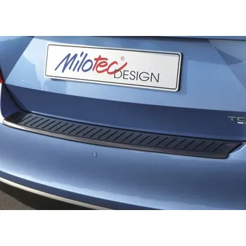 Tuning Práh pátých dveří s výstupky, černý lesklý "klavírlak" - Škoda Rapid Limousine od r.v. 2013 (Exteriér - Škoda Rapid)