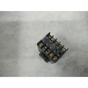 Elektroinstalační materiál Pomocný stykač - Klöckner Moeller DIL 04 L-31 220V/50Hz