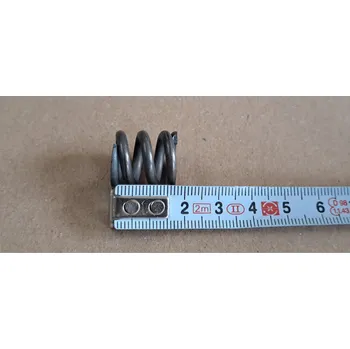 Příslušenství ke kotli Vetim U22-U26 pružina kotevního šroubu (18mm)