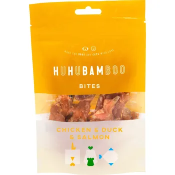 Pamlsek pro psa Huhubamboo kousky s kuřecím, kachním a lososem 75g
