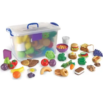 Dřevěná hračka Learning Resources® Velký hrací set s jídlem do mateřských škol New Sprouts® (100 kusů v boxu)
