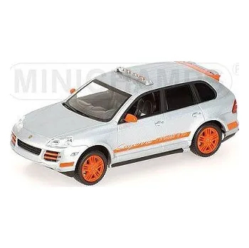 autíčko Minichamps PORSCHE CAYENNE TRANSSYBERIA 2007 SILVER 400066290