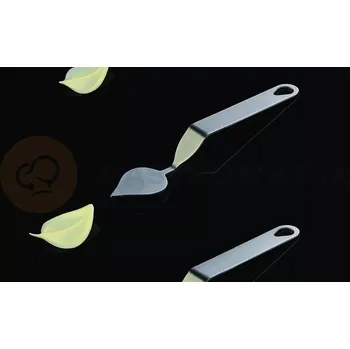 Výroba svíčky Cukrářská špachtle na čokoládu střední - tvar lístku, 50x36 mm - CH2 | PAVONI, Flychoc