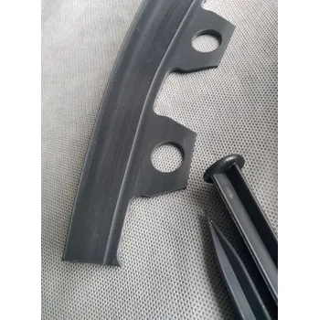 Zahradní obrubník Obrubník zahradní výška 4cm, délka 10m váha 2,5kg + 20 kolíků (Obrubník zahradní výška 4cm, délka 10m váha 2,5kg + 20 kolíků)
