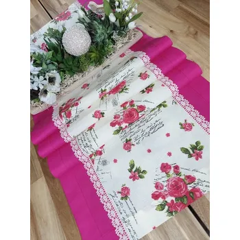 ubrus Běhoun - růže a nápisy v odstínu magenta