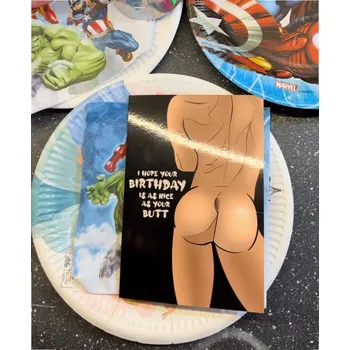 Narozeninové přání pro něj - i hope your birthday is as nice as your butt