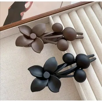 Velký skřipec do vlasů květina hnědý, černý (Vlasové doplňky )