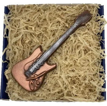 Čokoláda Chocolenka Čokoládová kytara 58 %