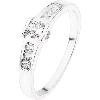 Prsten Zásnubní prsten ze stříbra 925, kulatý čirý zirkon, srdíčka, zirkonová linie - Velikost: 56