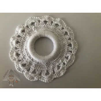 Velikonoční dekorace Dubový skřítek Dečka s otvorem bílá ručně háčkovaná