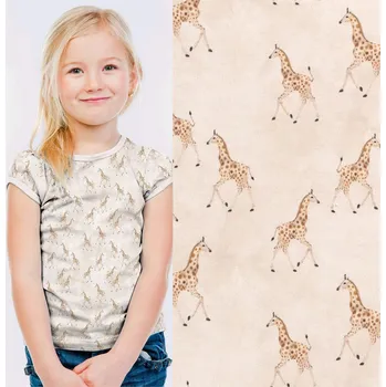 Bavlněný úplet v béžové barvě s digitálním potiskem žiraf 18920/051