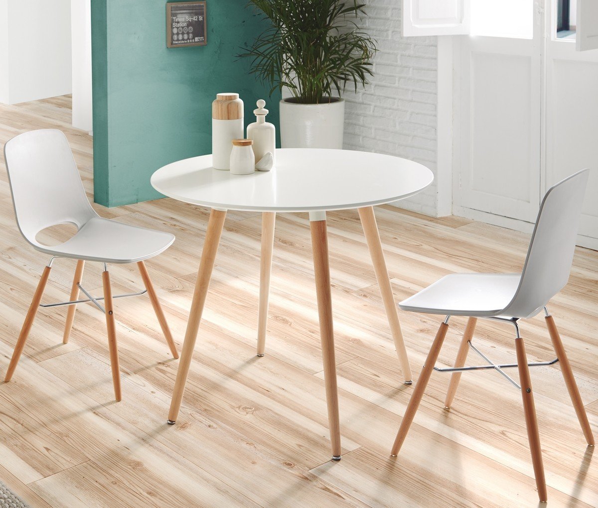 Skandinávský kulatý jídelní stůl Gjovik 90cm