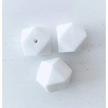 Silikonový korálek hranatý 17mm bílý