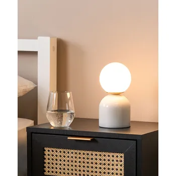 Lampička Stolní lampa Bílé sklo Kulaté stínítko Mramorový podstavec Noční stolek Moderní designové doplňky Obývací pokoj Beliani