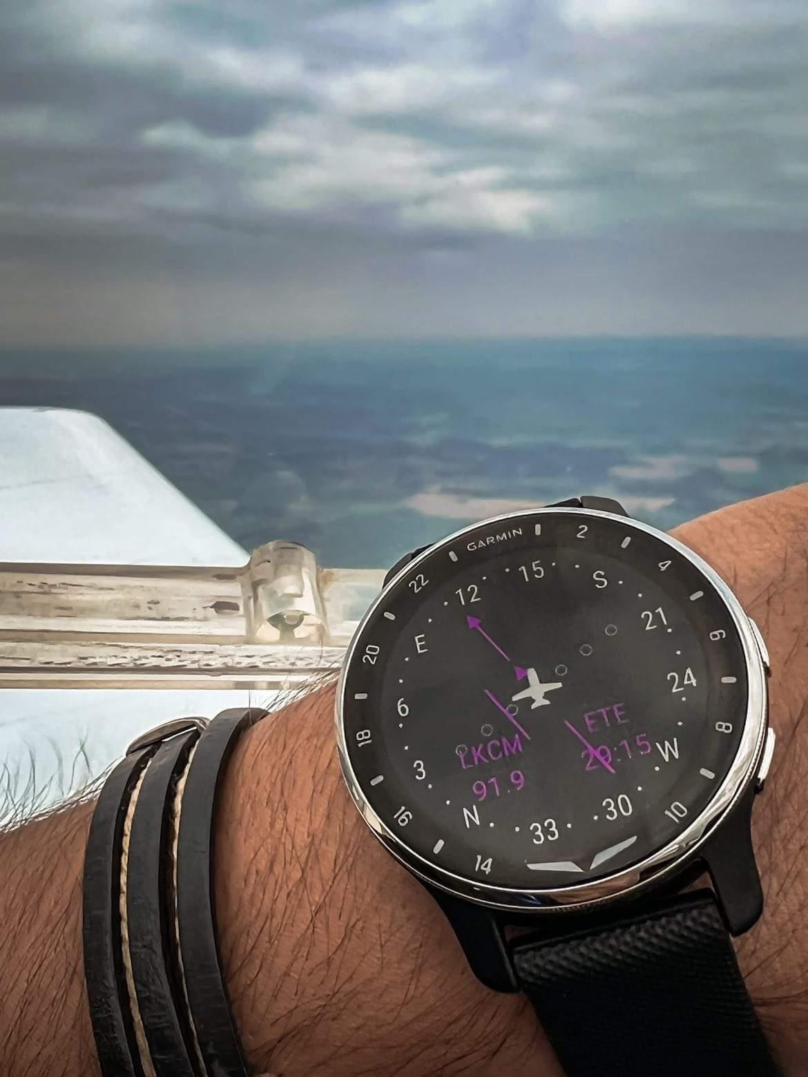 foto Chytré hodinky Garmin D2 Air X10 černé