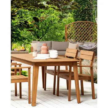 Sada 4 venkovních zahradních židlí ze světlého akáciového dřeva s područkami v rustikálním stylu Beliani