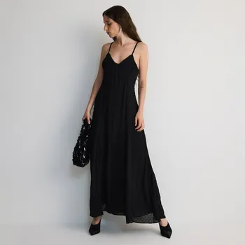 Dámské šaty Reserved - Maxi šaty z krešované látky - černý - 087BW-99X - 087BW-99X-XS