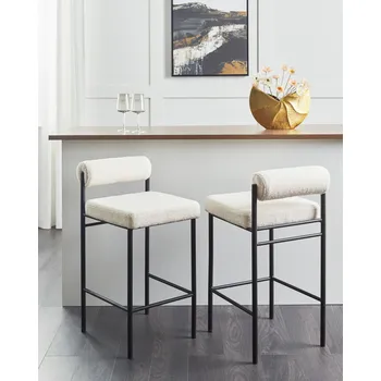 Barová židle Sada 2 barových židlí bílá buklé čalounění černé kovové nohy stoličky rolovací opěradlo moderní jídelna kuchyně Beliani
