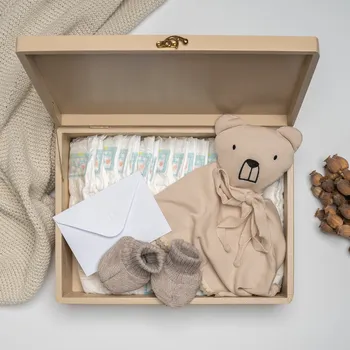 plenkový dort Lovelu Dárek pro miminko - Plenková krabička